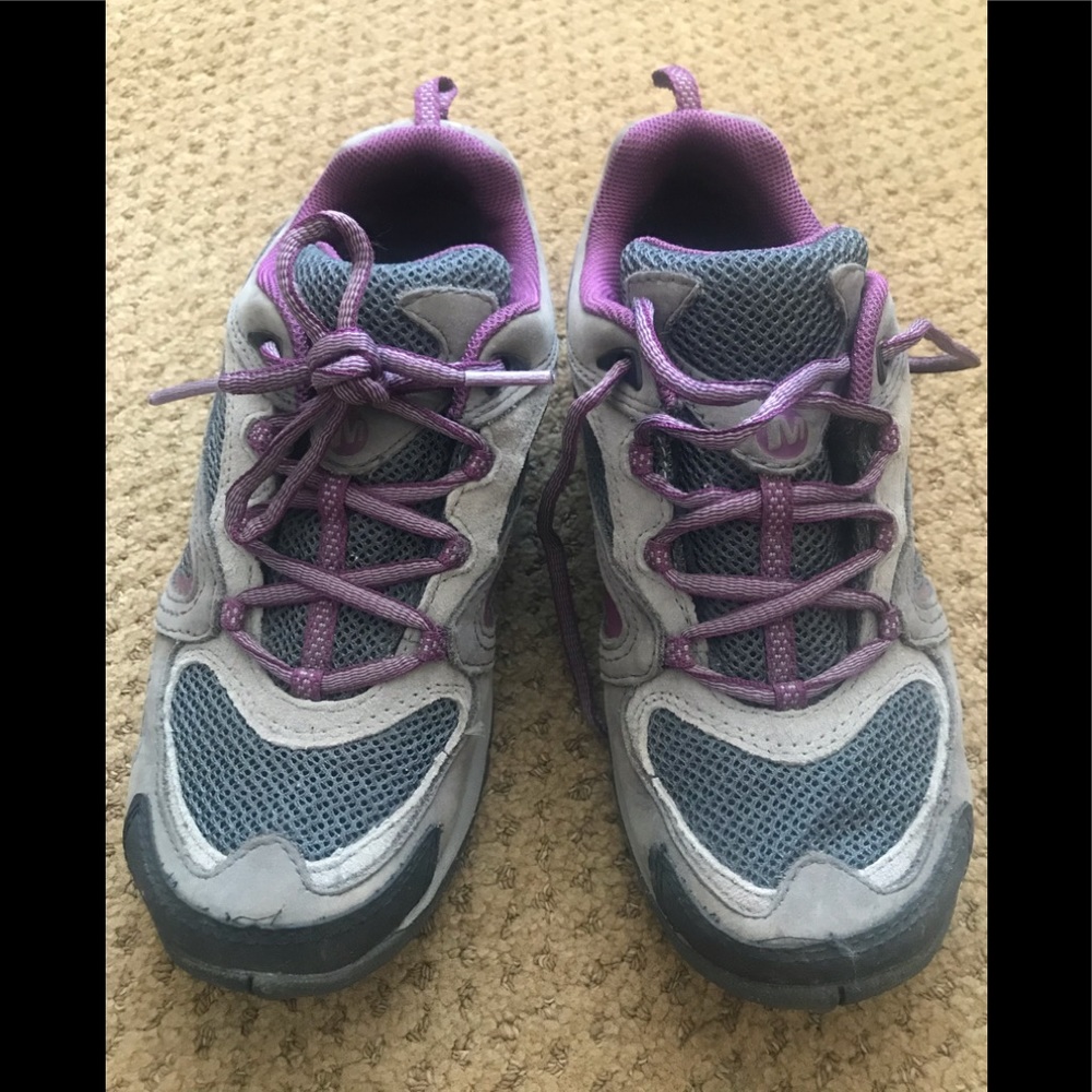 Merrell Hiking Shoes 🦄